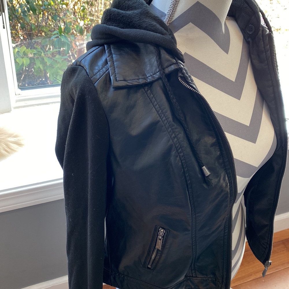 Jacket - Picture 3 of 4